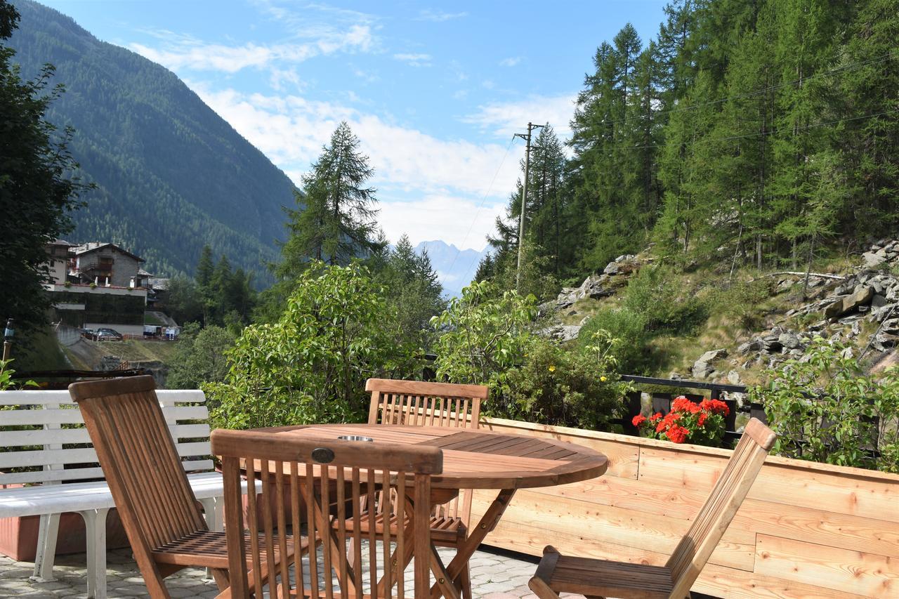 Miramonti Hotel Valtournenche Eksteriør billede